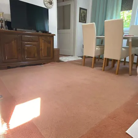 Zara1 Apartamento *